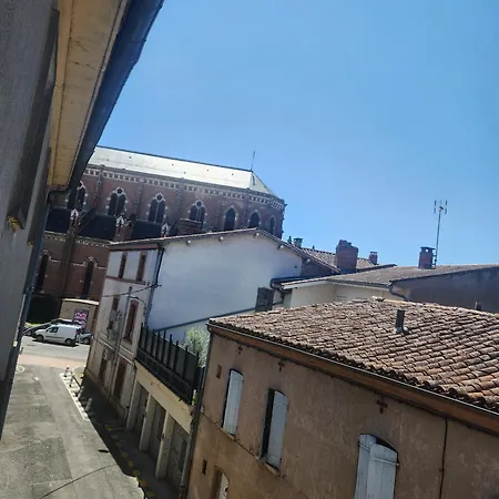 아파트 Neuf, Calme Avec Beaucoup De Charme