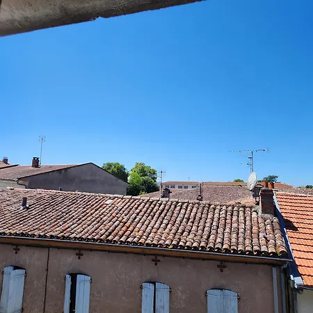 Neuf, Calme Avec Beaucoup De Charme